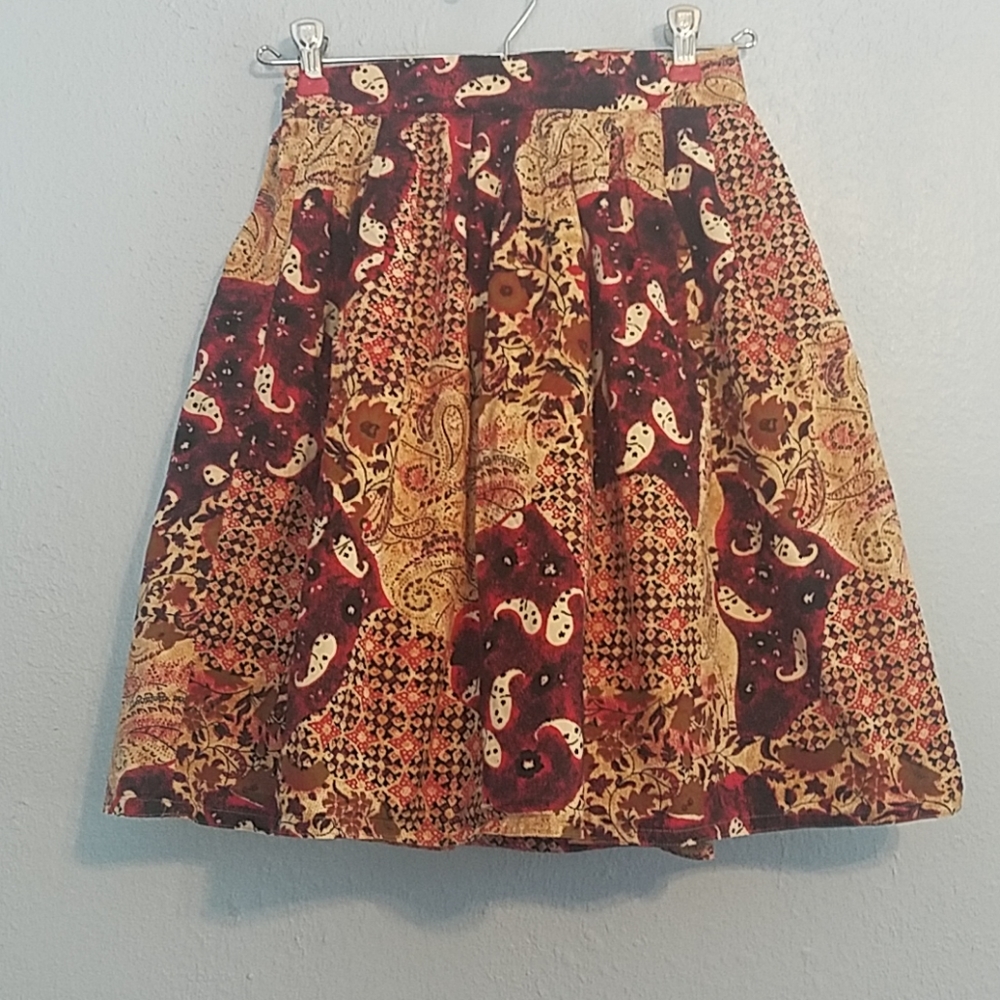 Patterned skirt